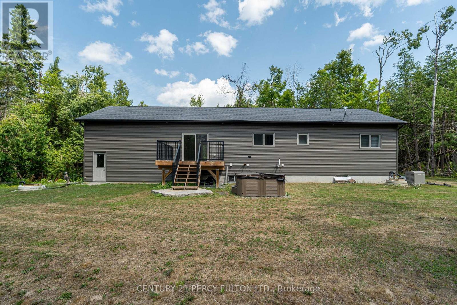 2196 Mccrackens Ldg Road, Douro-Dummer, Ontario  K0L 2H0 - Photo 42 - X12326163