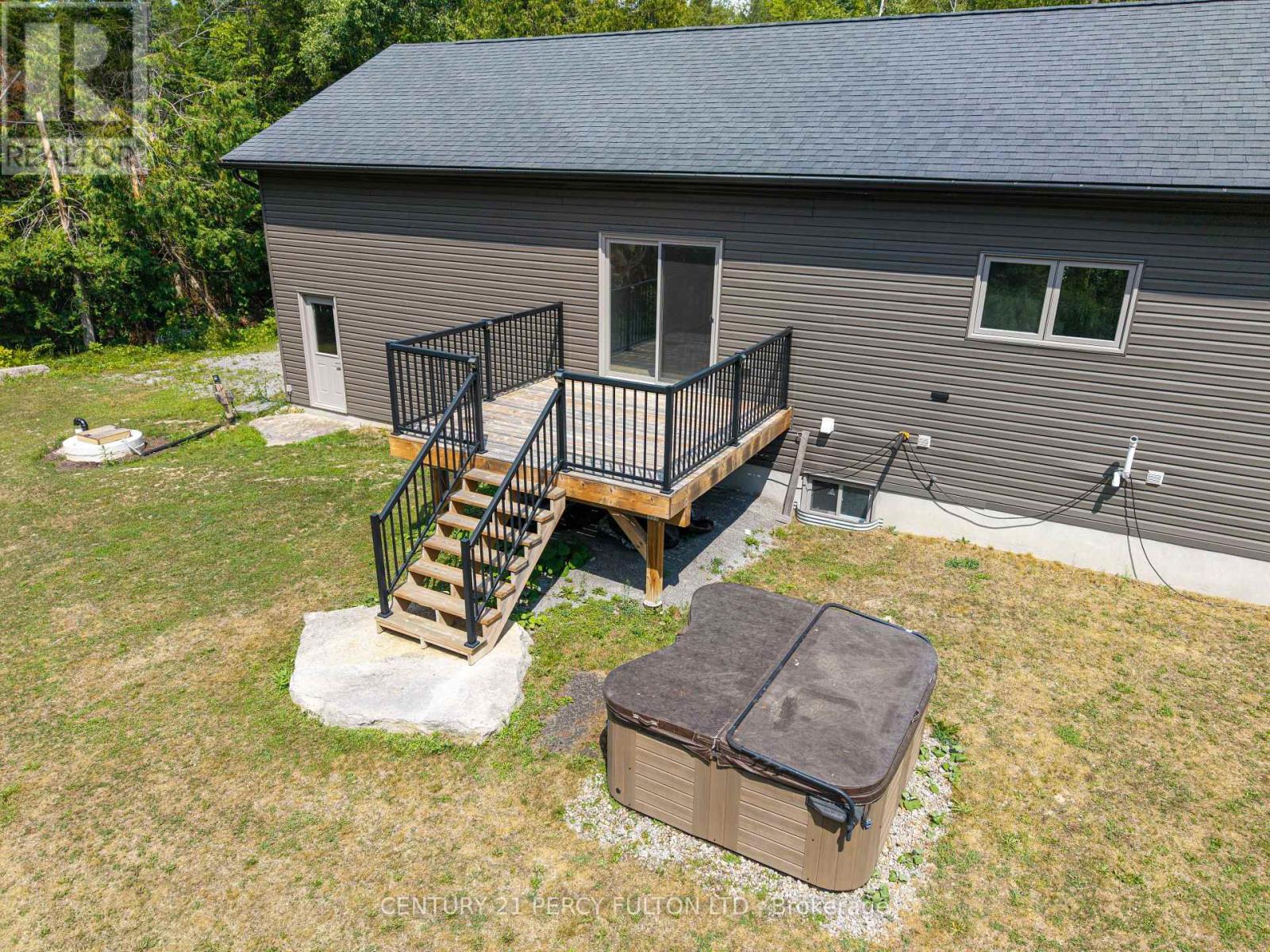 2196 Mccrackens Ldg Road, Douro-Dummer, Ontario  K0L 2H0 - Photo 44 - X12326163