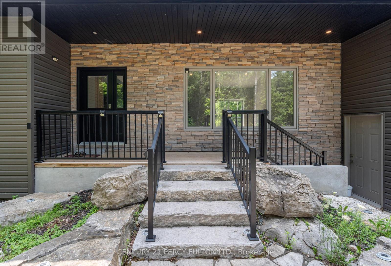 2196 Mccrackens Ldg Road, Douro-Dummer, Ontario  K0L 2H0 - Photo 6 - X12326163