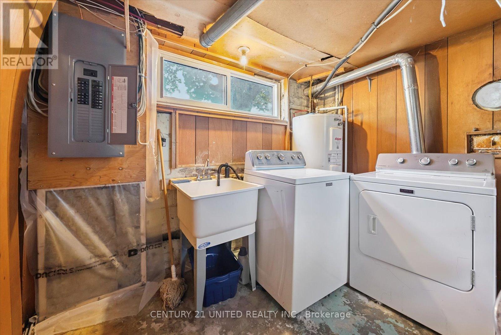 521 Raymond Street, Peterborough North (South), Ontario  K9H 5M7 - Photo 43 - X12326860
