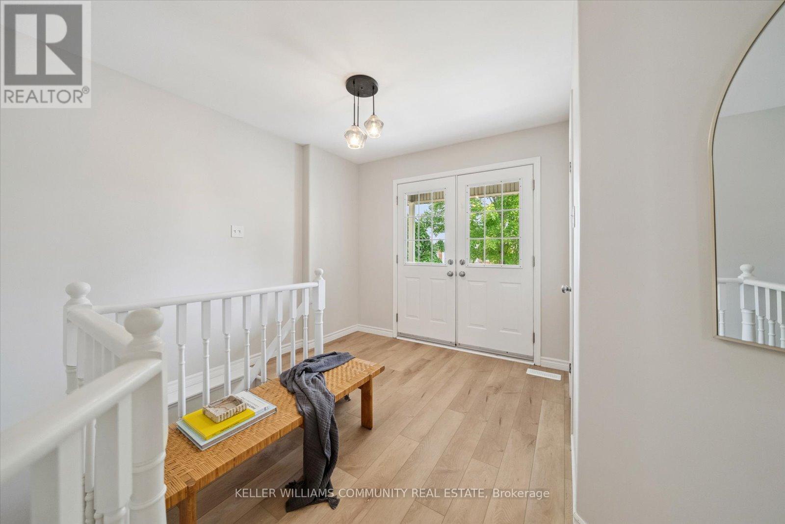 151 Parcells Crescent, Peterborough West (South), Ontario  K9K 2R2 - Photo 4 - X12327121