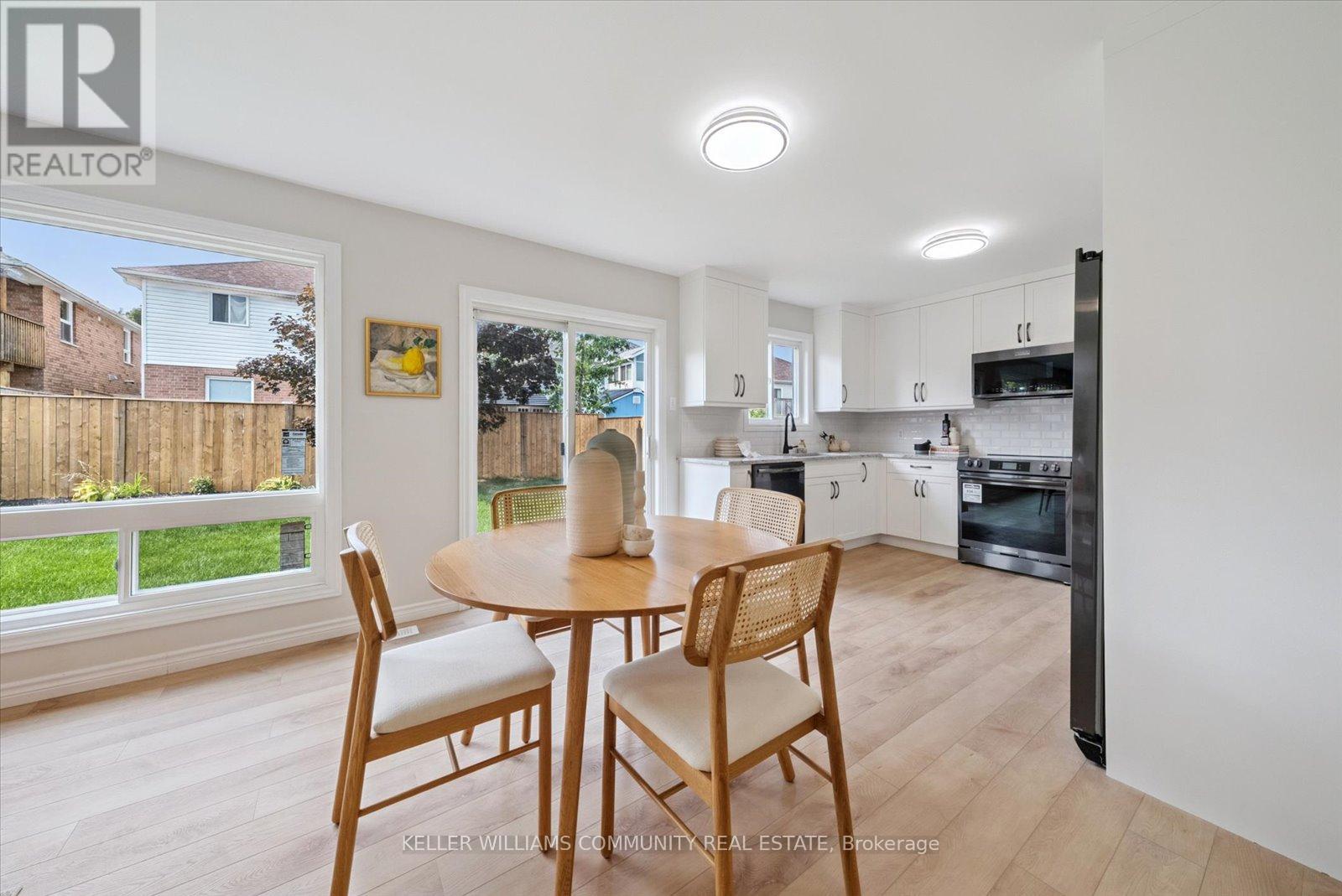 151 Parcells Crescent, Peterborough West (South), Ontario  K9K 2R2 - Photo 8 - X12327121