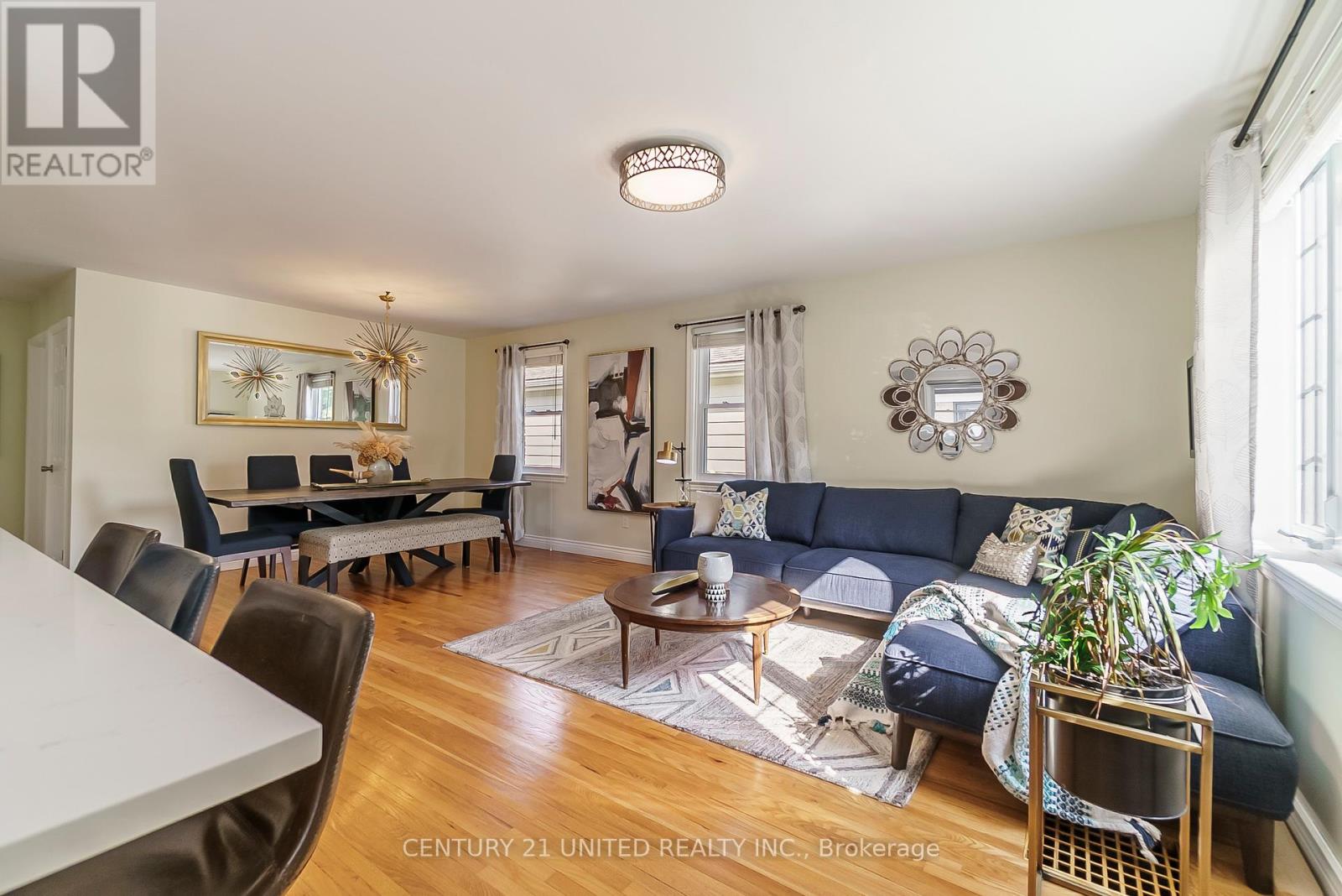 647 Montrose Street, Peterborough South (West), Ontario  K9J 3C3 - Photo 11 - X12327193