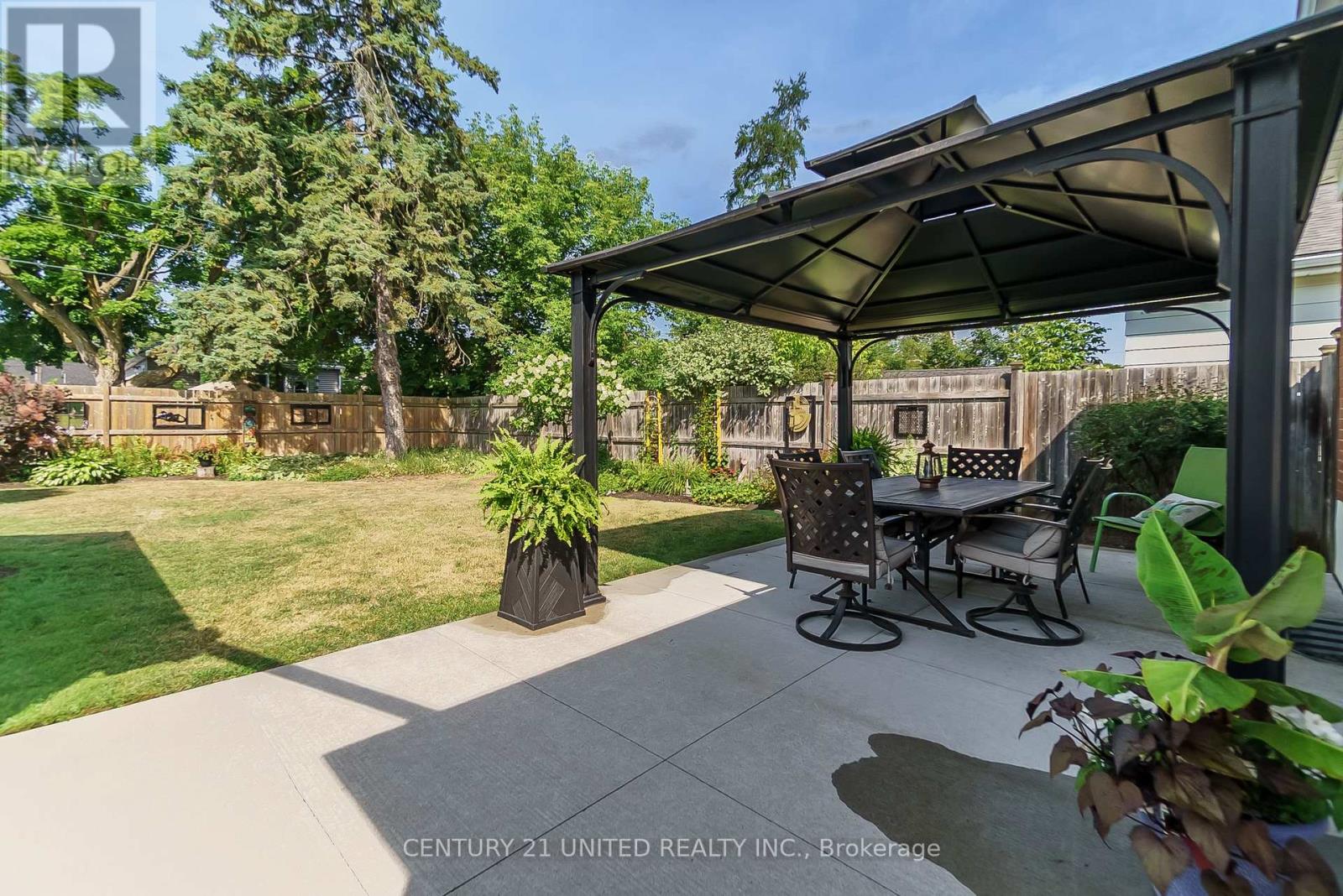 647 Montrose Street, Peterborough South (West), Ontario  K9J 3C3 - Photo 36 - X12327193