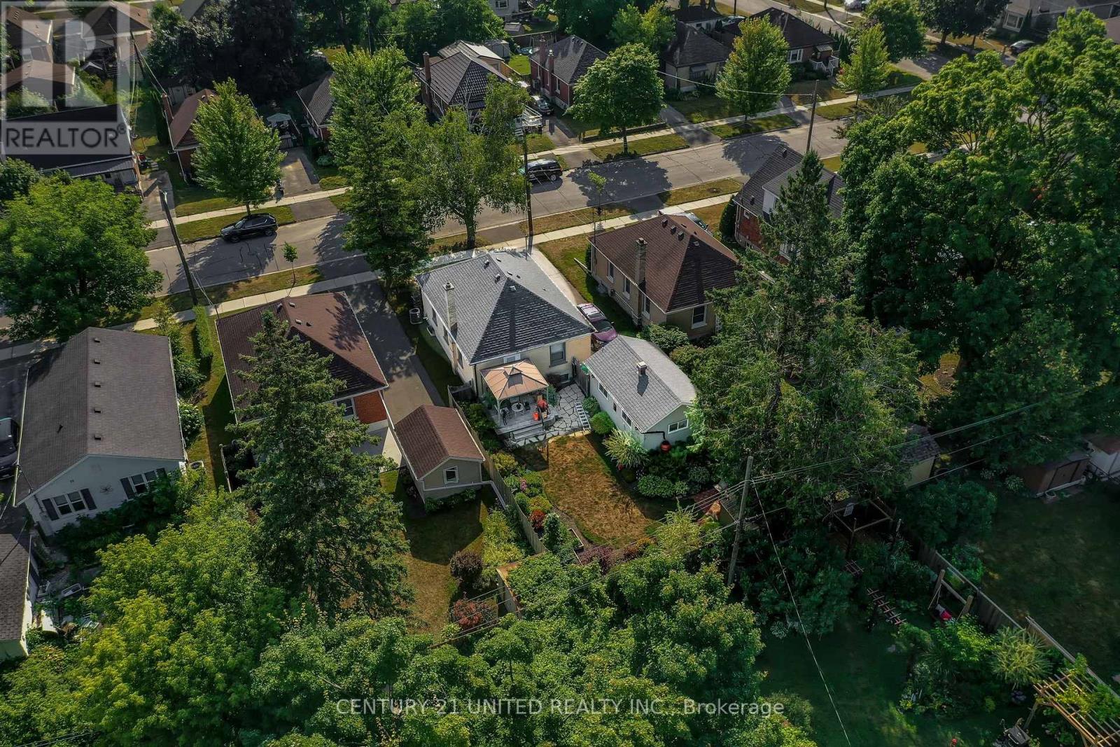 647 Montrose Street, Peterborough South (West), Ontario  K9J 3C3 - Photo 41 - X12327193