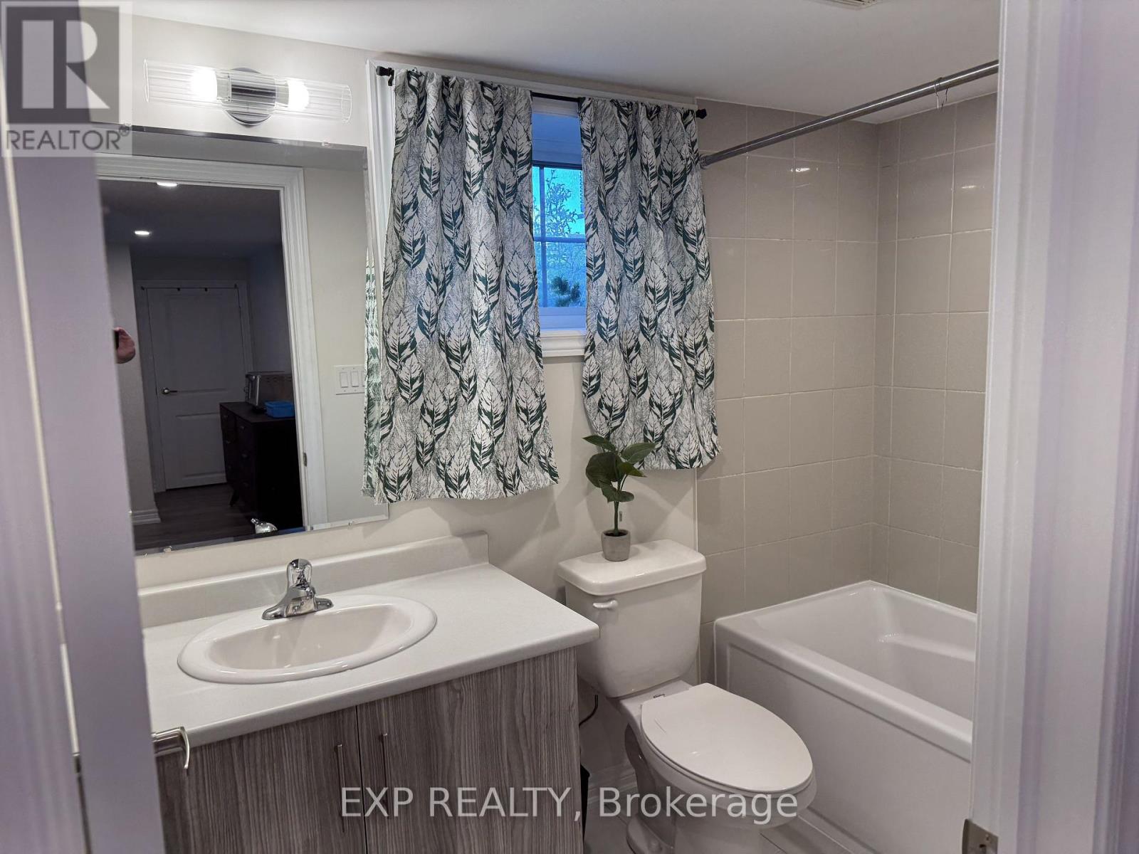 1056 Rippingale Trail, Peterborough North (North), Ontario  K9H 0J8 - Photo 18 - X12327218