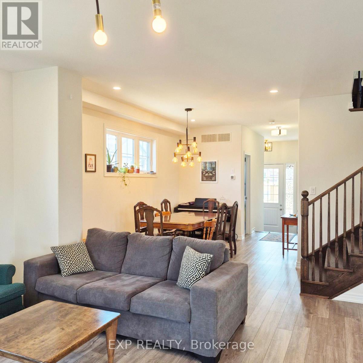1056 Rippingale Trail, Peterborough North (North), Ontario  K9H 0J8 - Photo 3 - X12327218