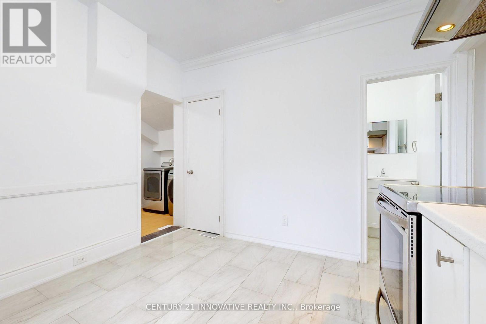 57 Olive Avenue, Peterborough Central (South), Ontario  K9J 3K0 - Photo 13 - X12327251
