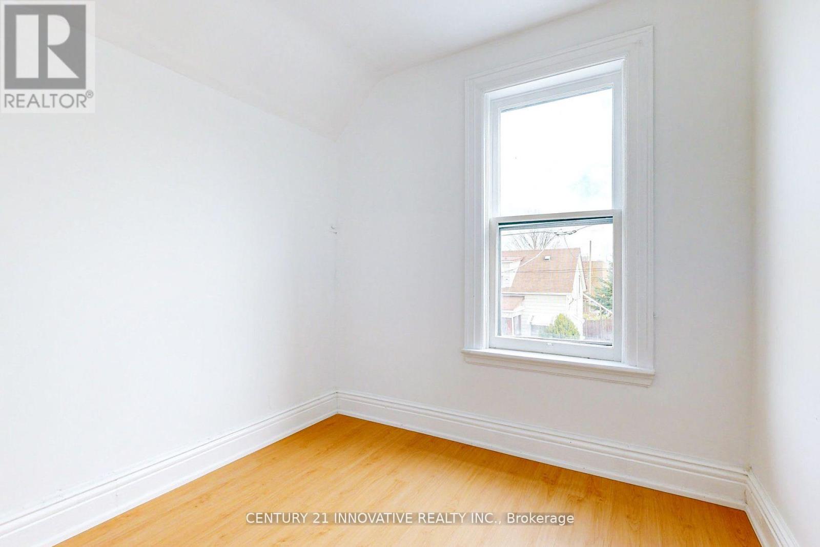 57 Olive Avenue, Peterborough Central (South), Ontario  K9J 3K0 - Photo 21 - X12327251