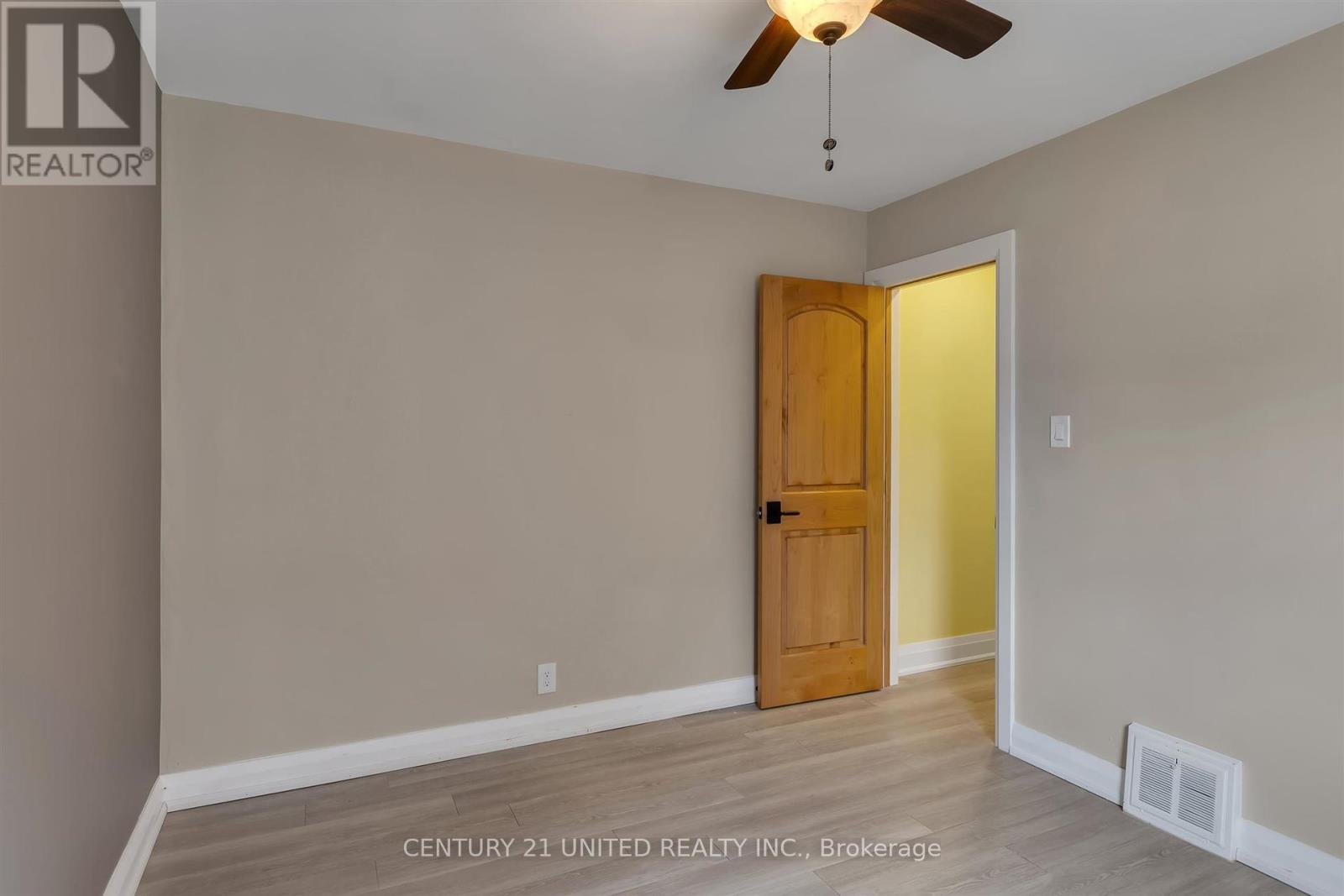 265 Swanston Avenue, Peterborough East (Central), Ontario  K9H 1P6 - Photo 22 - X12327546