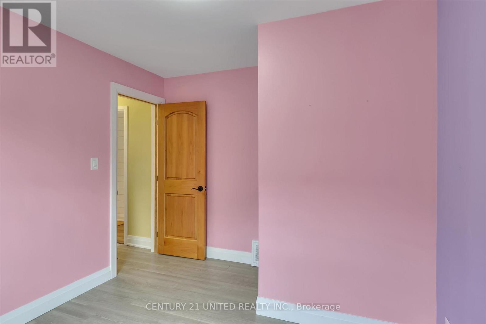265 Swanston Avenue, Peterborough East (Central), Ontario  K9H 1P6 - Photo 27 - X12327546