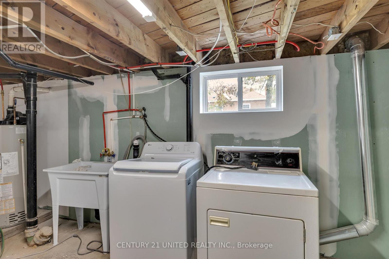 265 Swanston Avenue, Peterborough East (Central), Ontario  K9H 1P6 - Photo 30 - X12327546