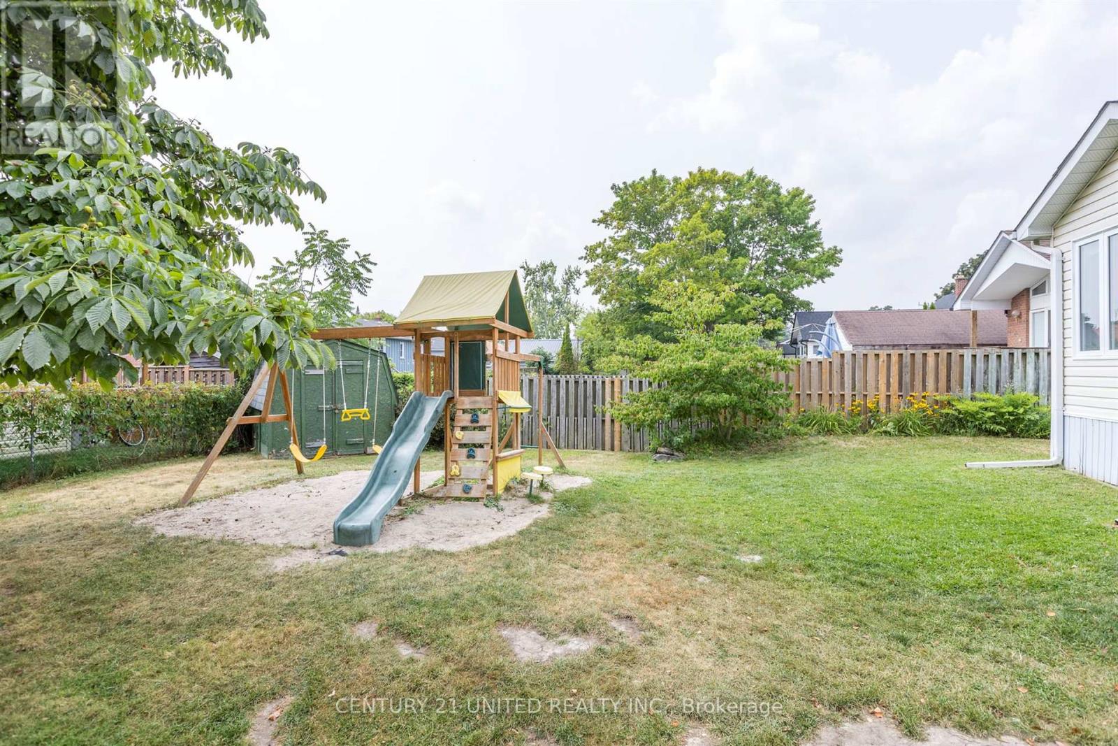 265 Swanston Avenue, Peterborough East (Central), Ontario  K9H 1P6 - Photo 39 - X12327546