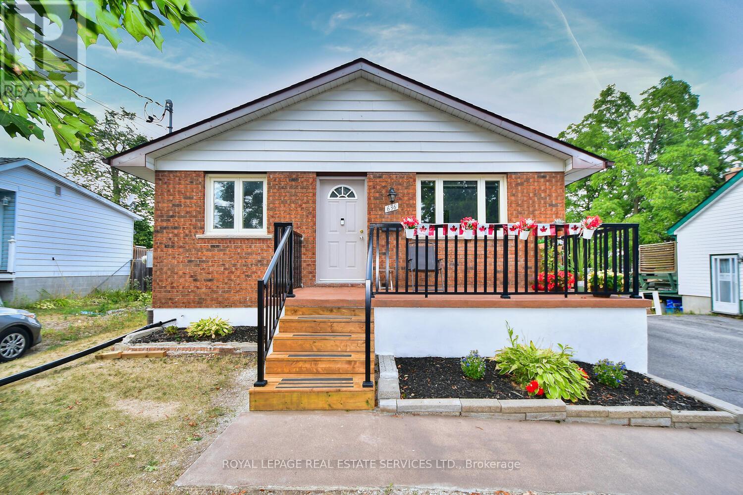 636 Frank Street, Peterborough Central (South), Ontario  K9J 4M9 - Photo 1 - X12327384