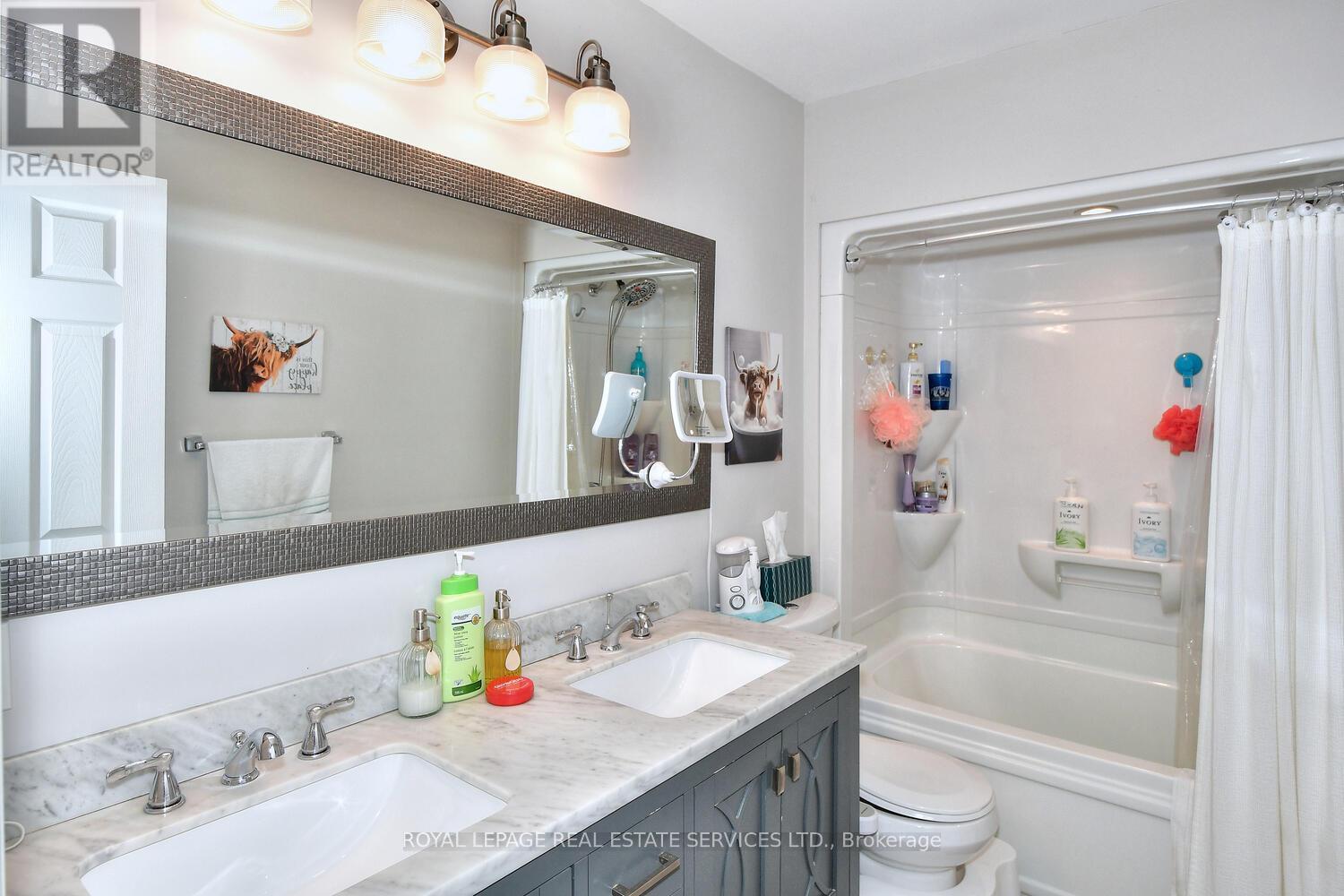 636 Frank Street, Peterborough Central (South), Ontario  K9J 4M9 - Photo 19 - X12327384