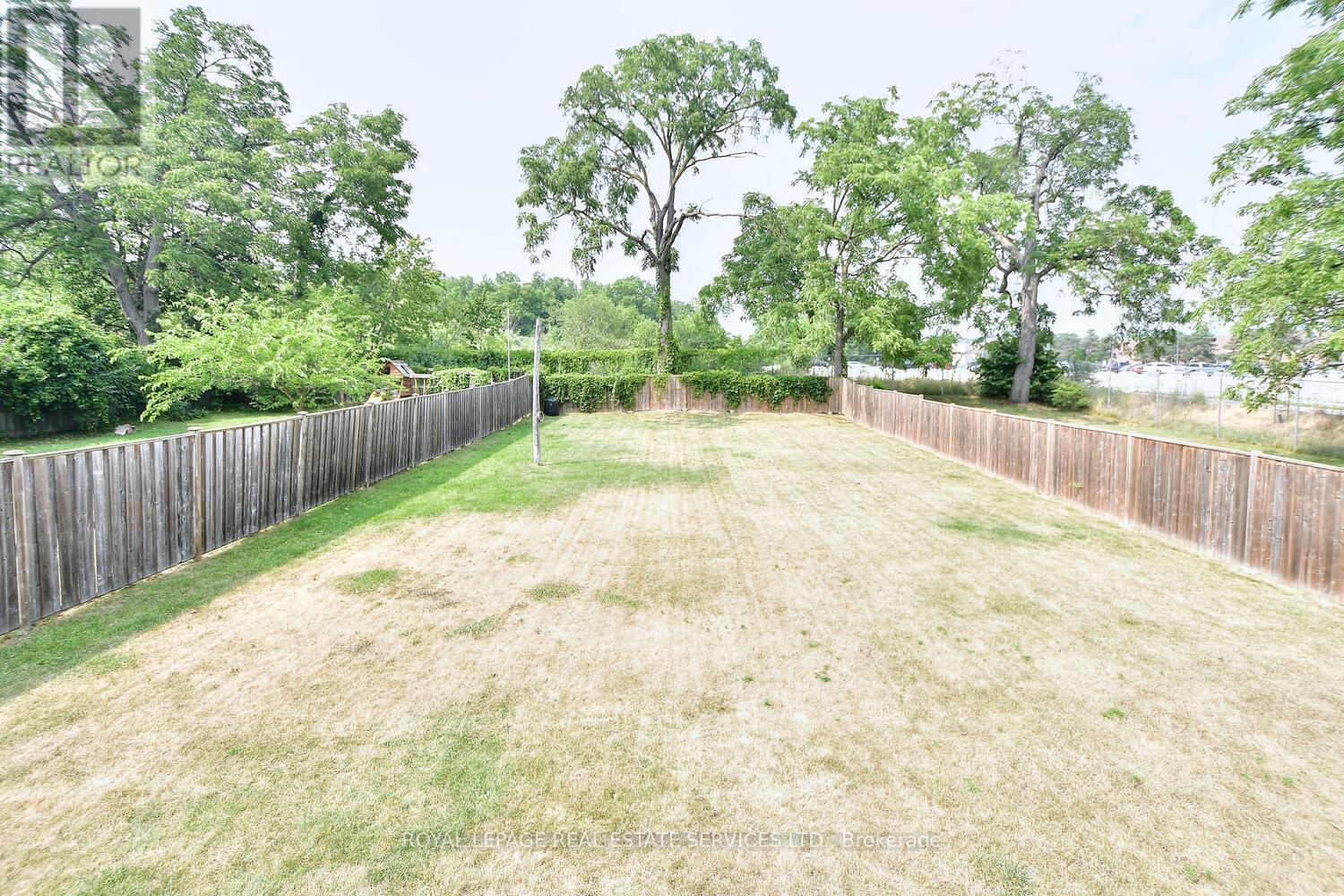 636 Frank Street, Peterborough Central (South), Ontario  K9J 4M9 - Photo 39 - X12327384