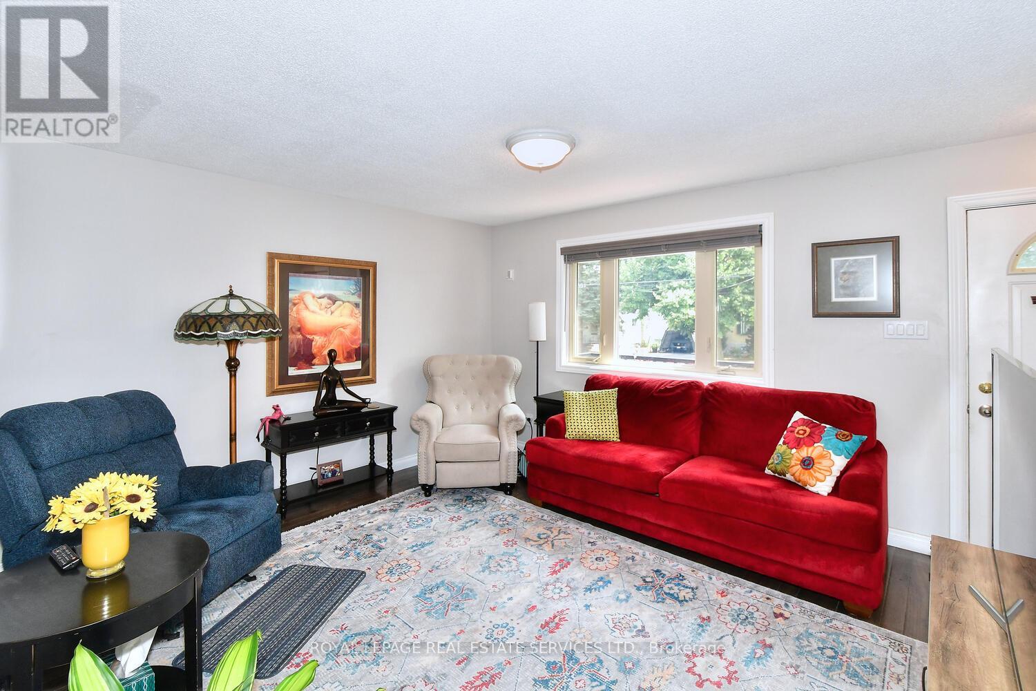 636 Frank Street, Peterborough Central (South), Ontario  K9J 4M9 - Photo 4 - X12327384