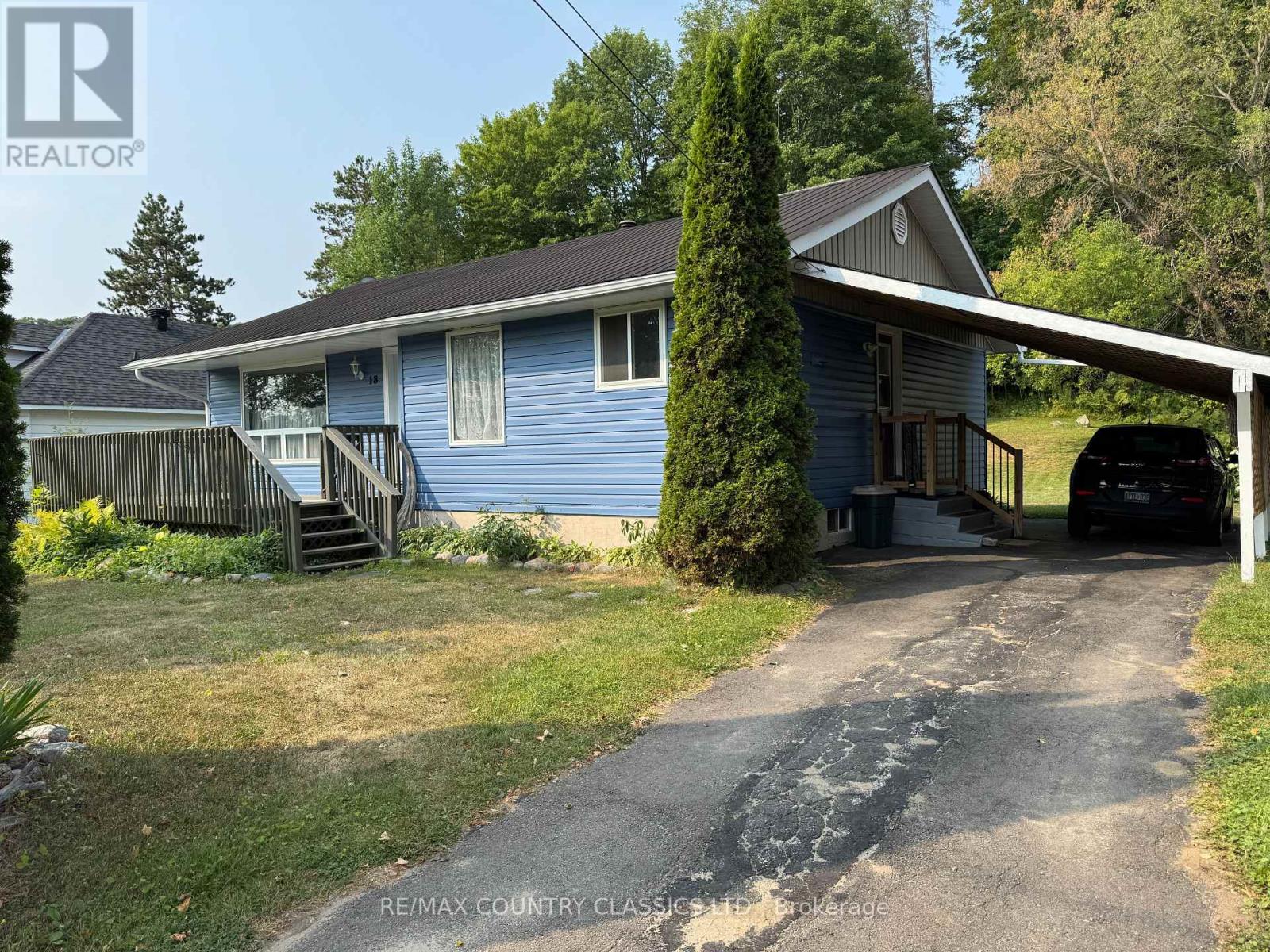 18 Sherbourne Street S, Bancroft (Bancroft Ward), Ontario  K0L 1C0 - Photo 2 - X12327739