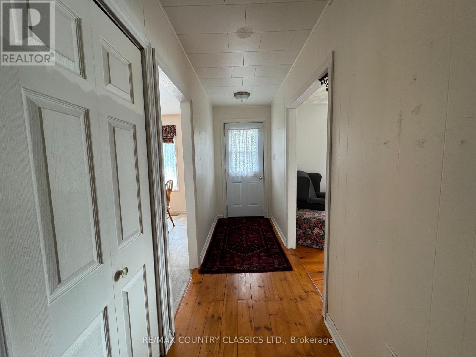 18 Sherbourne Street S, Bancroft (Bancroft Ward), Ontario  K0L 1C0 - Photo 8 - X12327739