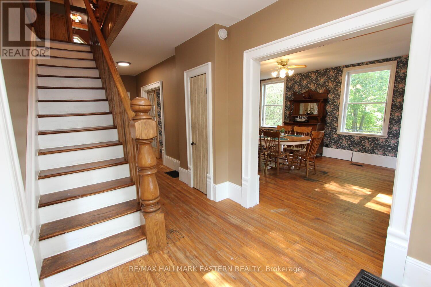 2 Mclean Avenue, Havelock-Belmont-Methuen (Havelock), Ontario  K0L 1Z0 - Photo 12 - X12327772