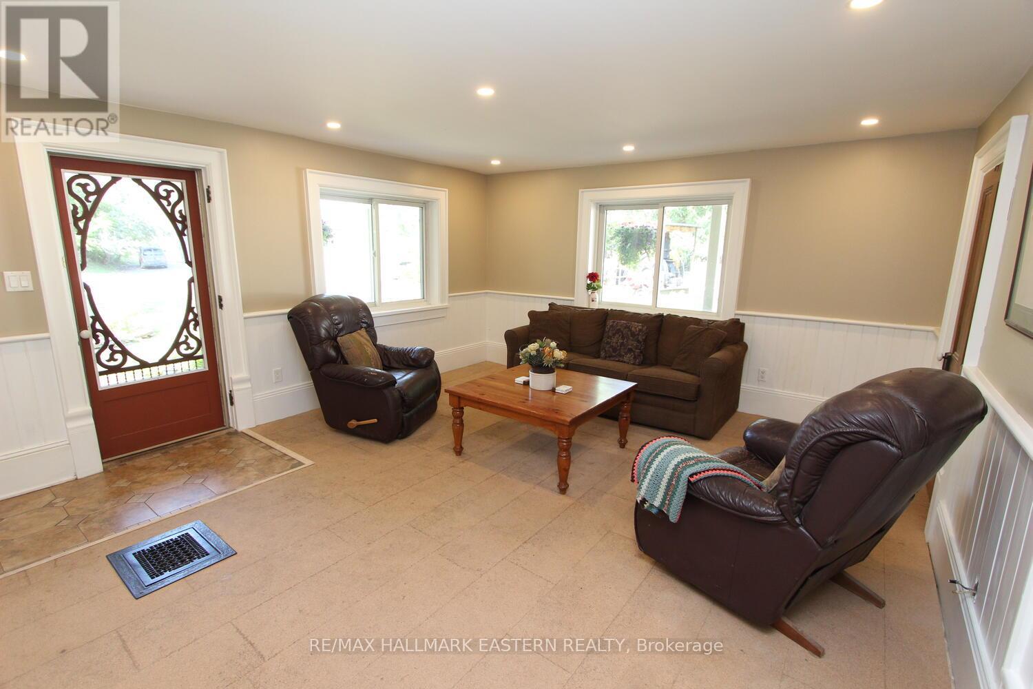 2 Mclean Avenue, Havelock-Belmont-Methuen (Havelock), Ontario  K0L 1Z0 - Photo 17 - X12327772
