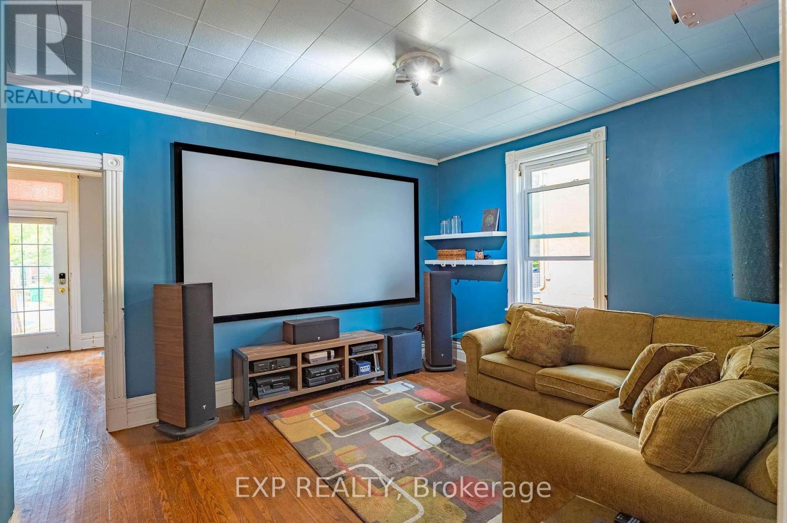 577 Bolivar Street, Peterborough Central (Old West End), Ontario  K9J 4R9 - Photo 12 - X12328019