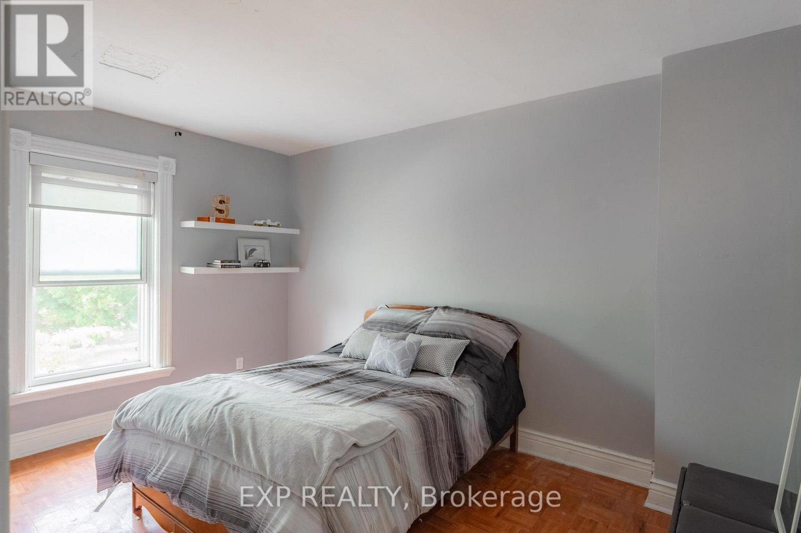 577 Bolivar Street, Peterborough Central (Old West End), Ontario  K9J 4R9 - Photo 20 - X12328019