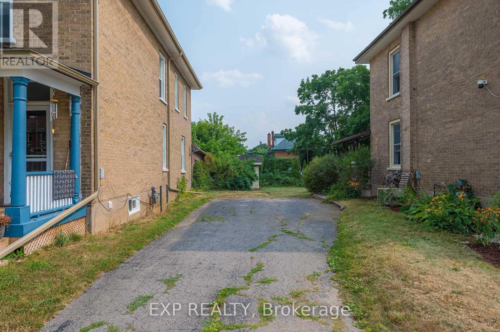 577 Bolivar Street, Peterborough Central (Old West End), Ontario  K9J 4R9 - Photo 3 - X12328019