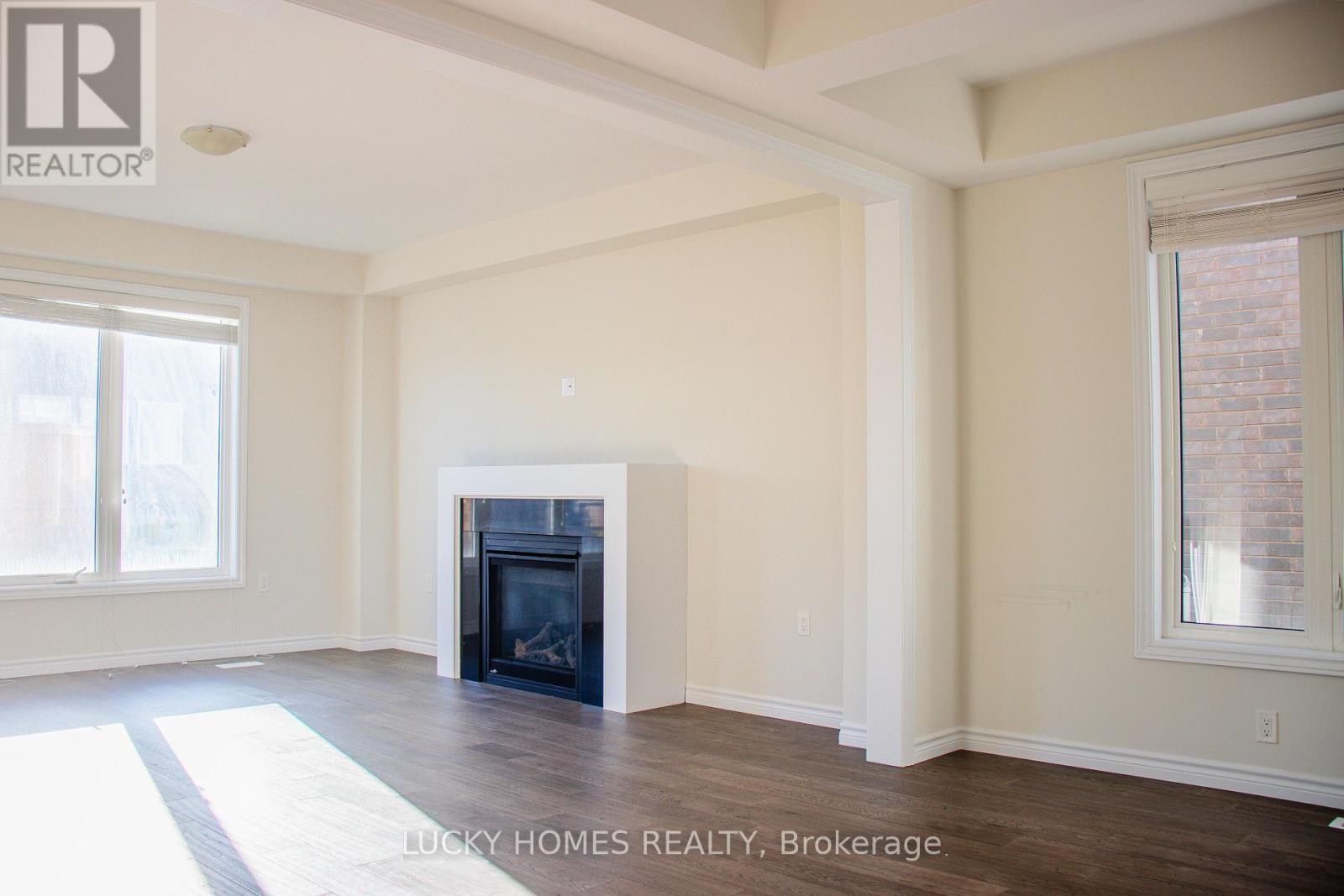643 Lemay Grove, Peterborough North (North), Ontario  K9K 0G9 - Photo 11 - X12328901