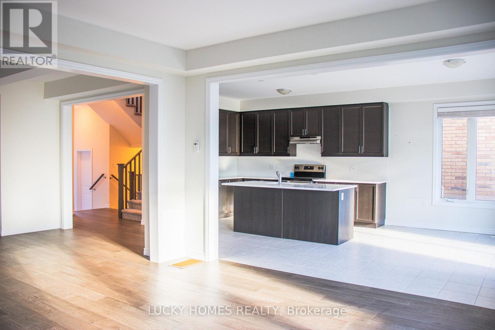 643 Lemay Grove, Peterborough North (North), Ontario  K9K 0G9 - Photo 22 - X12328901