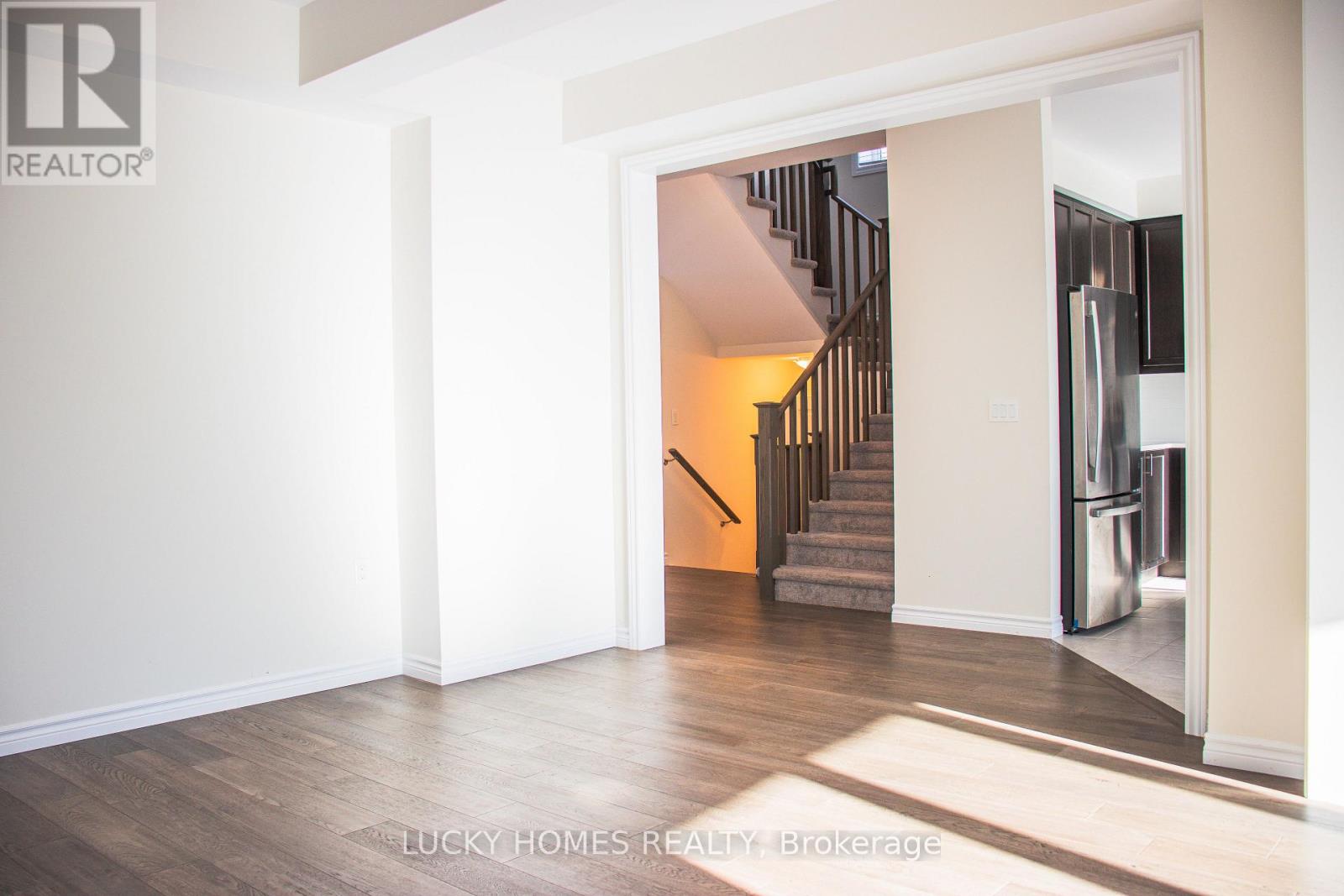 643 Lemay Grove, Peterborough North (North), Ontario  K9K 0G9 - Photo 23 - X12328901