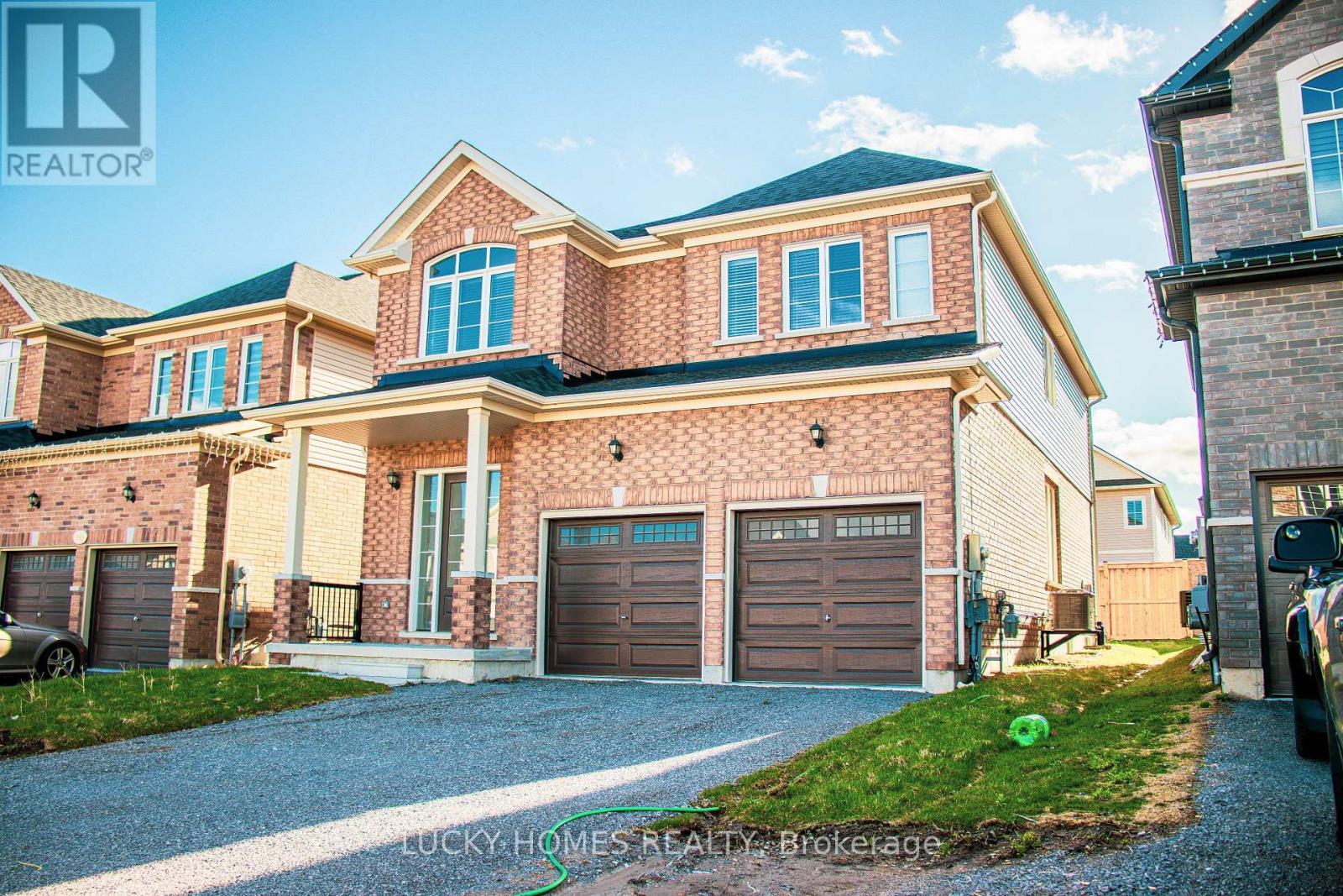 643 Lemay Grove, Peterborough North (North), Ontario  K9K 0G9 - Photo 3 - X12328901