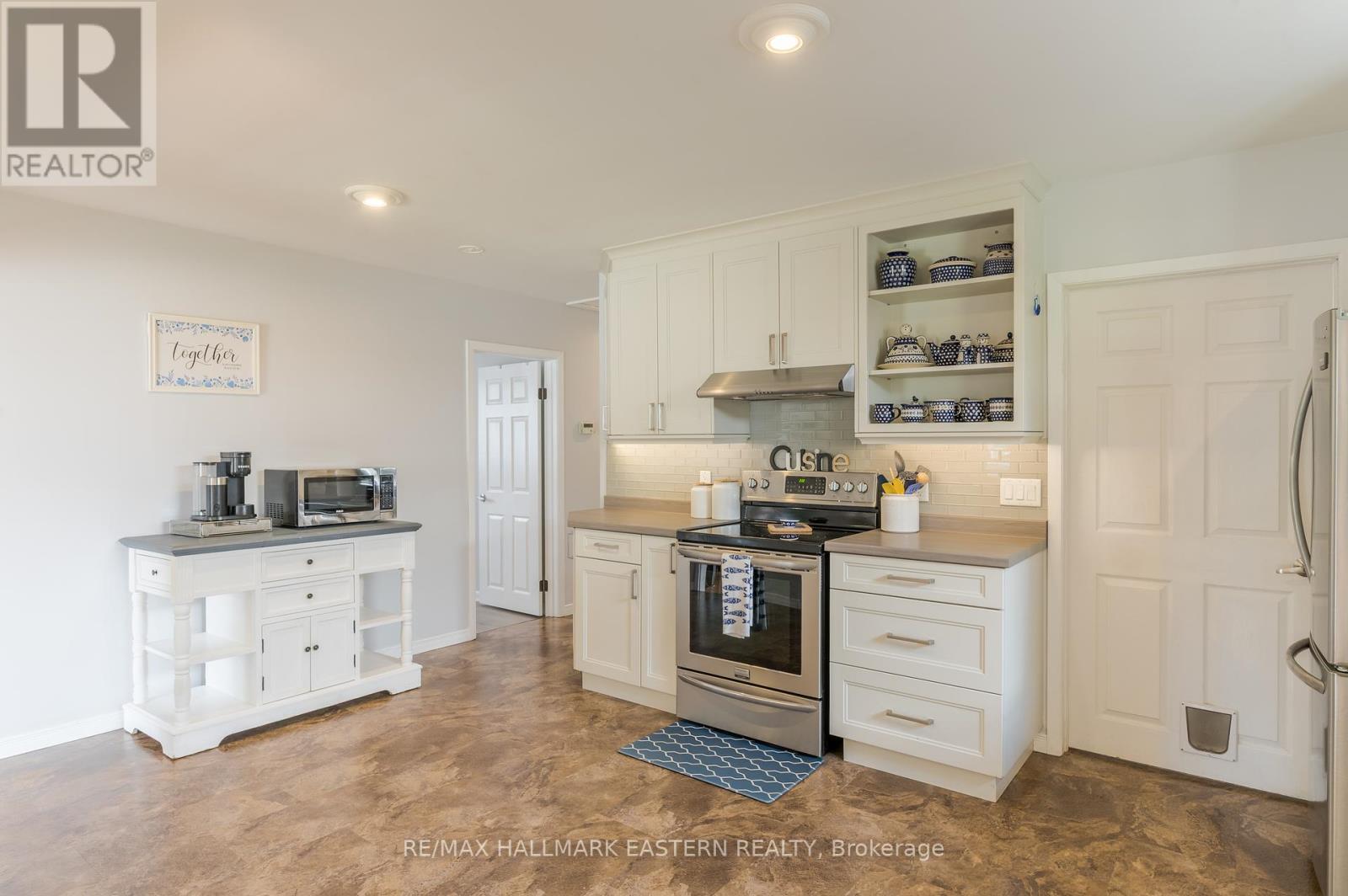 1128 Algonquin Boulevard, Peterborough North (Central), Ontario  K9H 6N2 - Photo 12 - X12329023