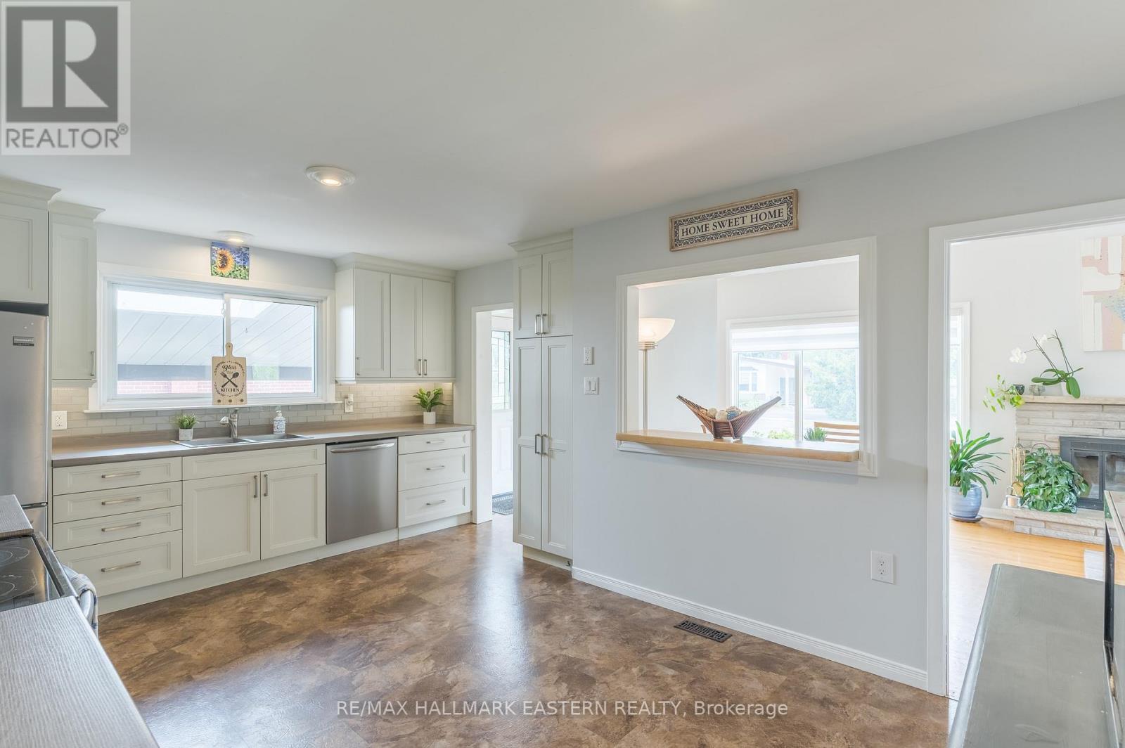 1128 Algonquin Boulevard, Peterborough North (Central), Ontario  K9H 6N2 - Photo 16 - X12329023