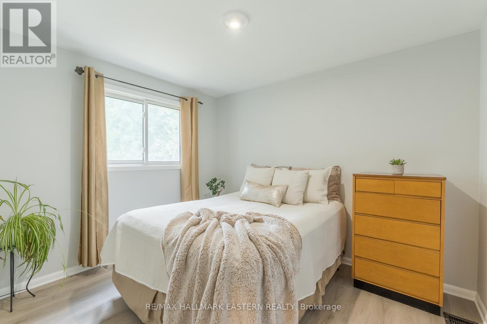 1128 Algonquin Boulevard, Peterborough North (Central), Ontario  K9H 6N2 - Photo 18 - X12329023