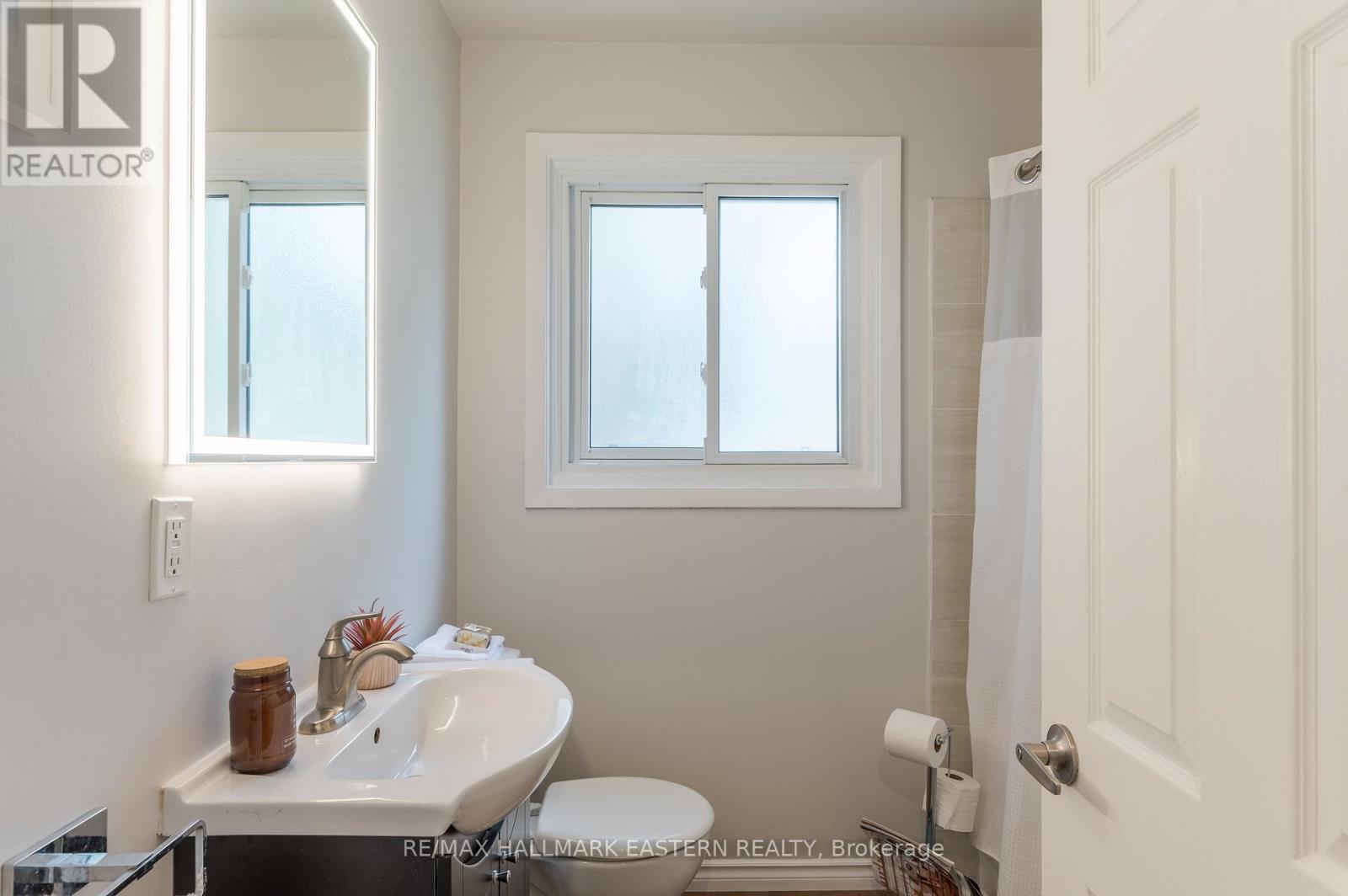 1128 Algonquin Boulevard, Peterborough North (Central), Ontario  K9H 6N2 - Photo 25 - X12329023
