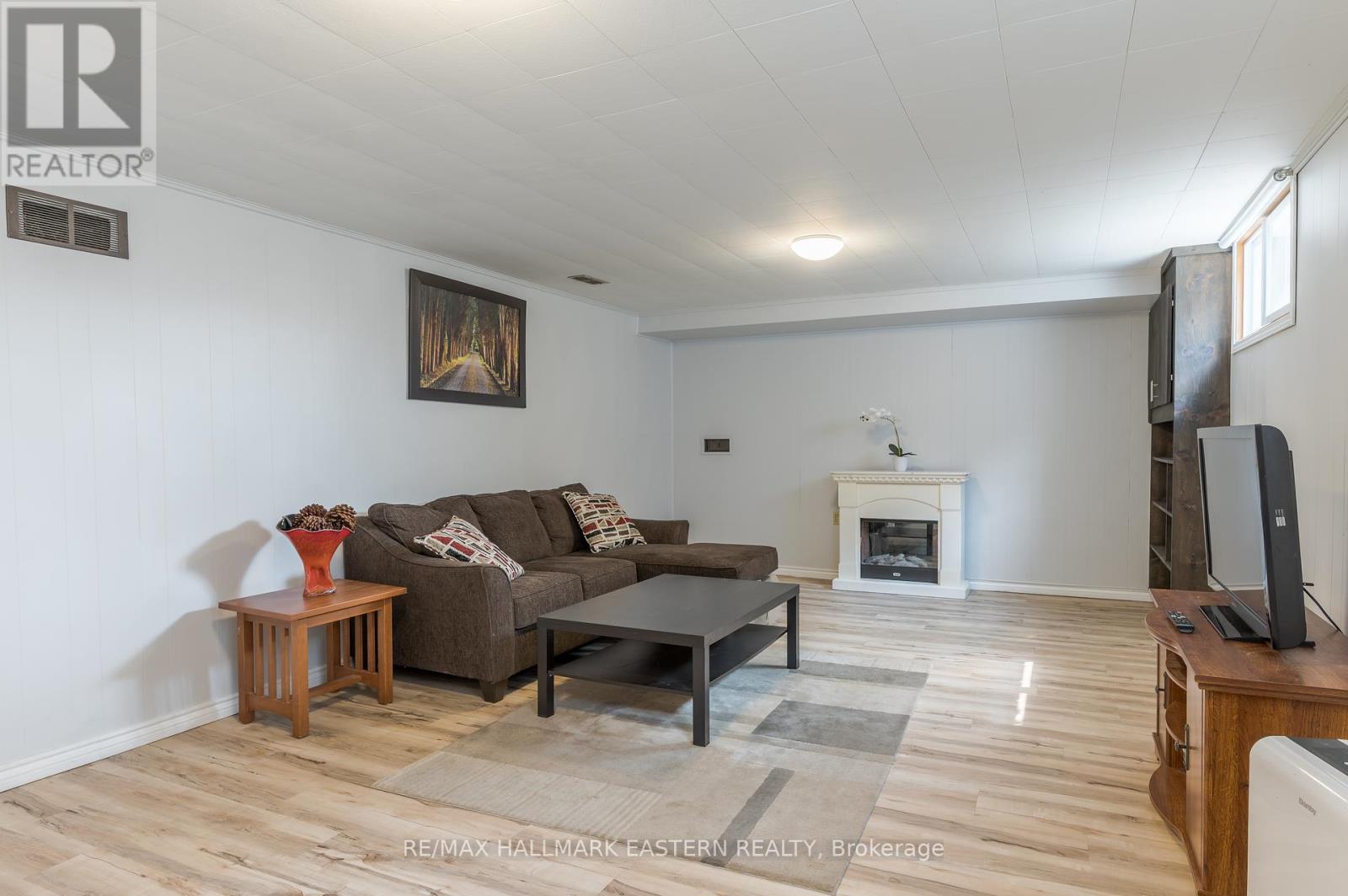 1128 Algonquin Boulevard, Peterborough North (Central), Ontario  K9H 6N2 - Photo 29 - X12329023