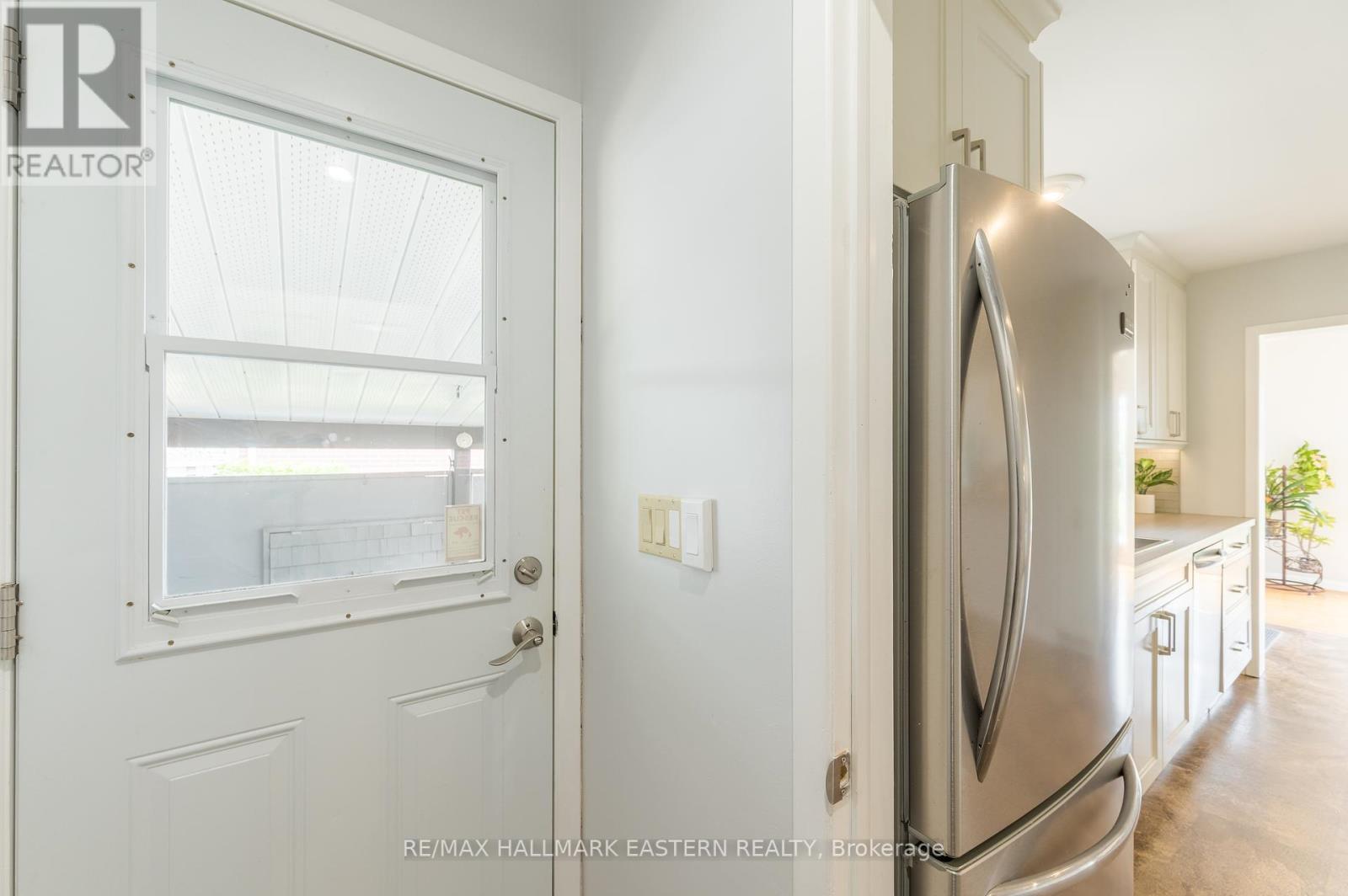 1128 Algonquin Boulevard, Peterborough North (Central), Ontario  K9H 6N2 - Photo 39 - X12329023
