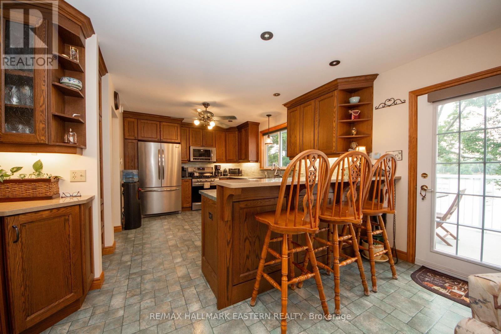 920 Westlake Drive, Selwyn, Ontario  K0L 1H0 - Photo 10 - X12329262