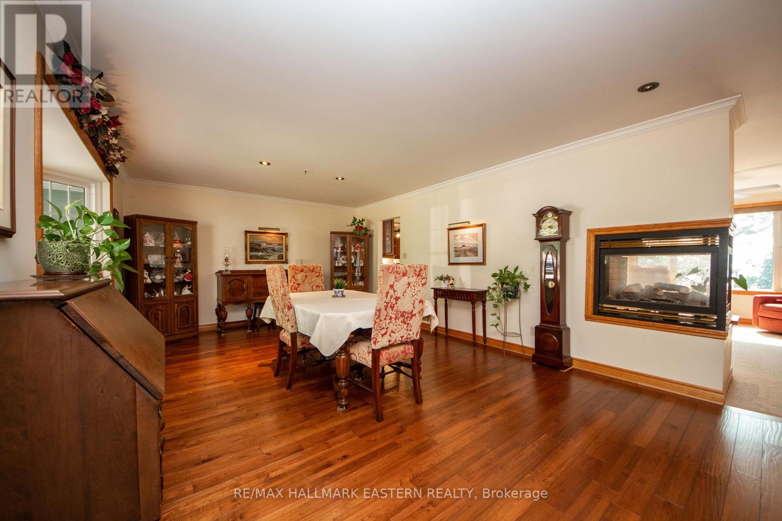 920 Westlake Drive, Selwyn, Ontario  K0L 1H0 - Photo 5 - X12329262