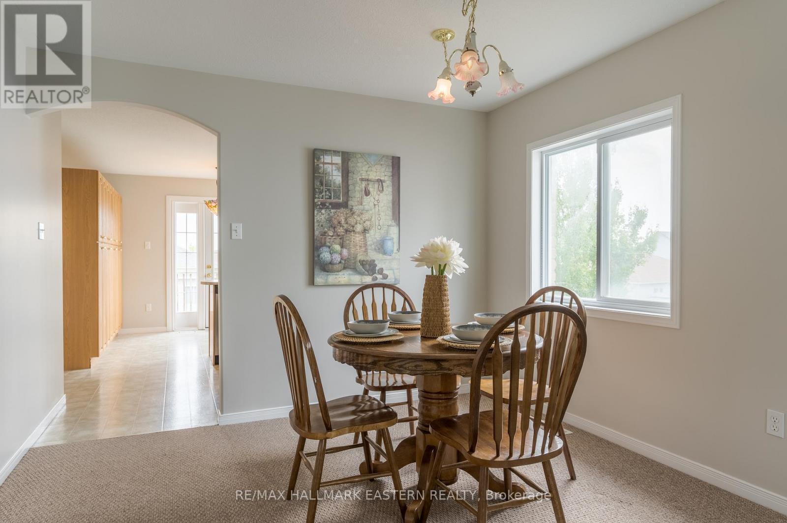 655 Trailview Drive, Peterborough South (East), Ontario  K9J 8P3 - Photo 12 - X12329414