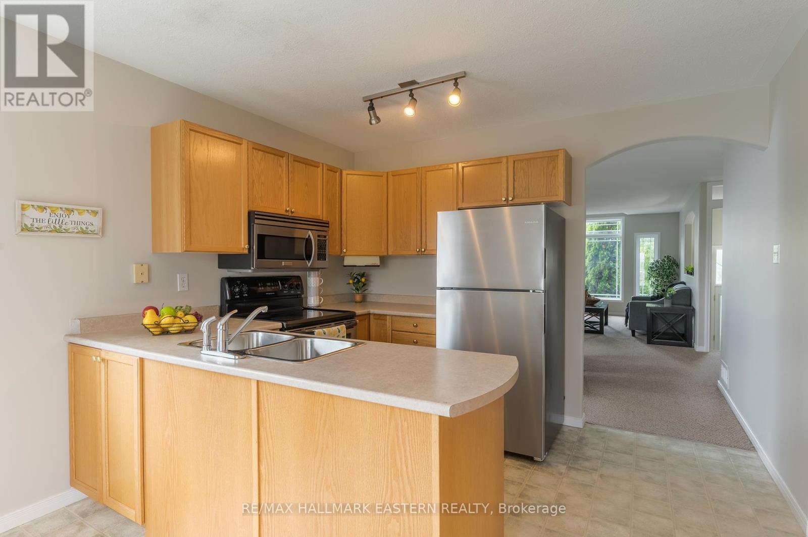 655 Trailview Drive, Peterborough South (East), Ontario  K9J 8P3 - Photo 14 - X12329414