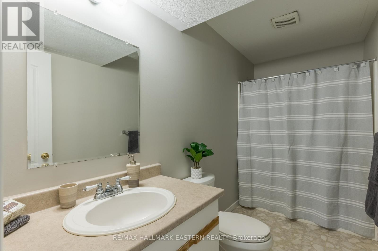 655 Trailview Drive, Peterborough South (East), Ontario  K9J 8P3 - Photo 38 - X12329414