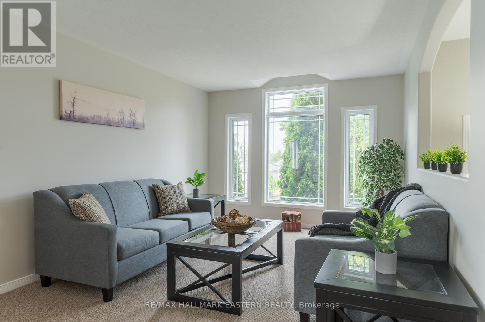 655 Trailview Drive, Peterborough South (East), Ontario  K9J 8P3 - Photo 7 - X12329414