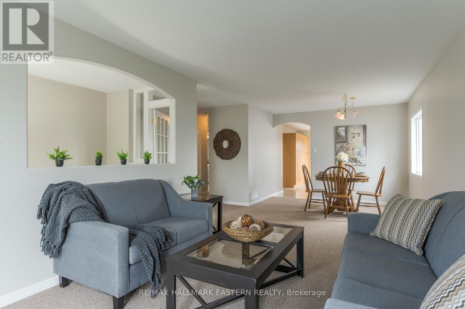 655 Trailview Drive, Peterborough South (East), Ontario  K9J 8P3 - Photo 9 - X12329414