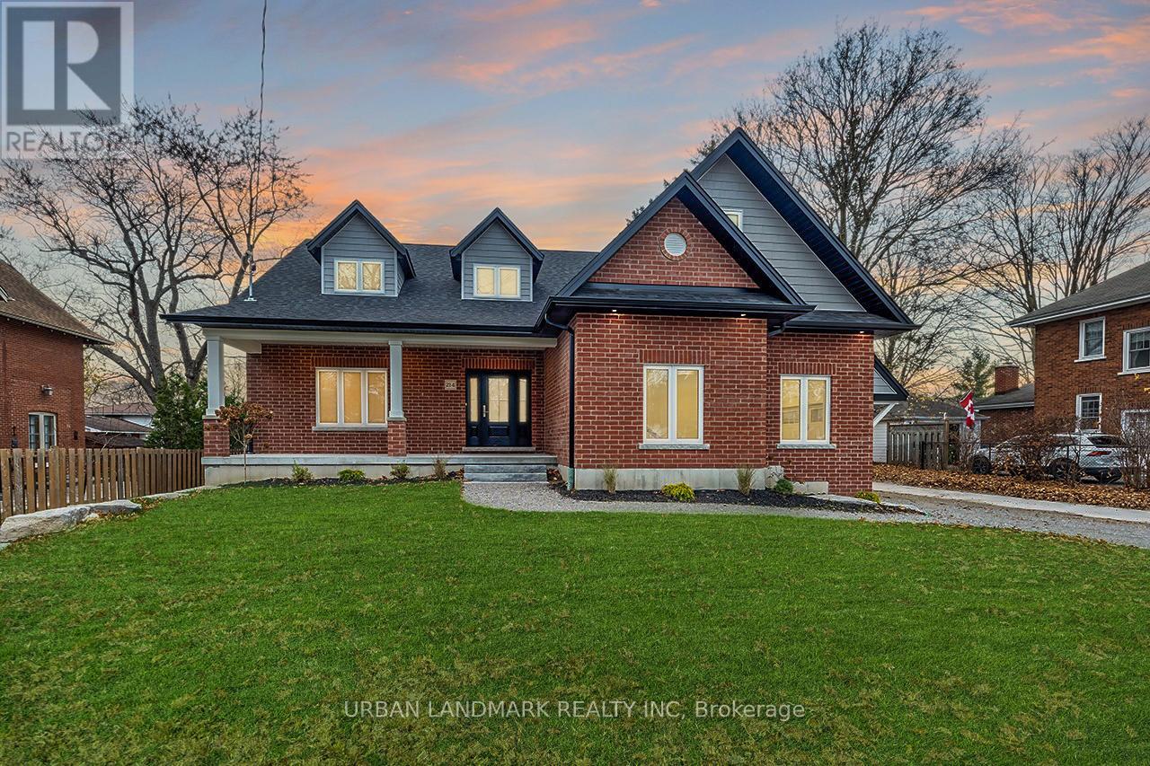 214 Aberdeen Avenue, Peterborough North (South), Ontario  K9H 3Y1 - Photo 2 - X12329658
