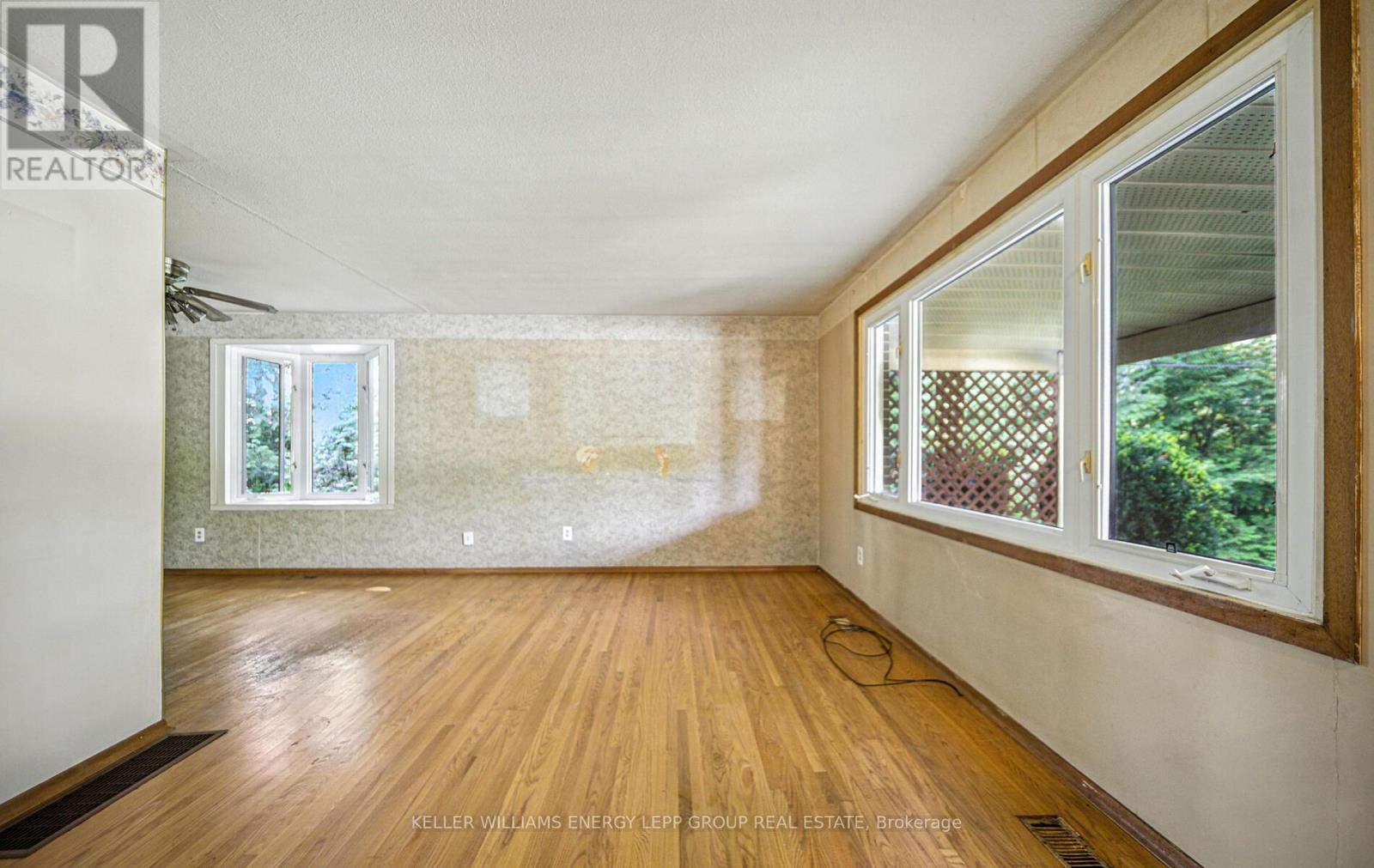 95 Orchard Heights Drive, Clarington (Newcastle), Ontario  L1B 1J7 - Photo 5 - E12330007
