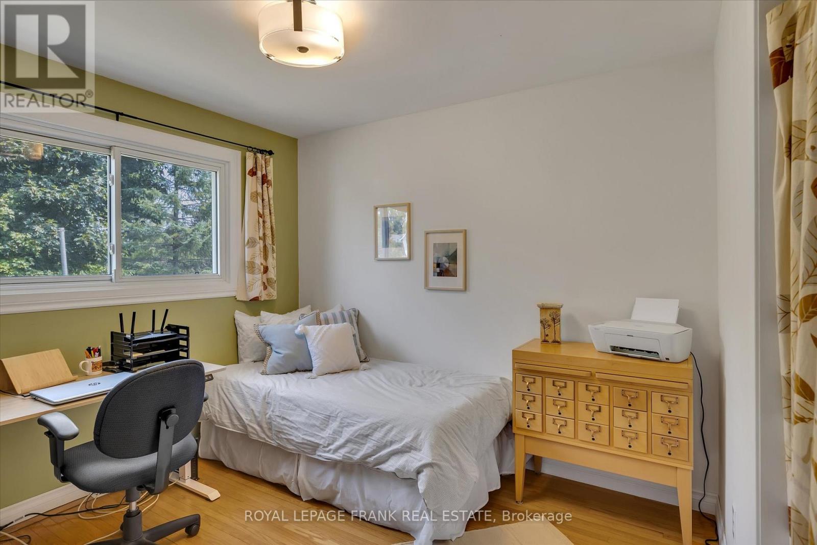 1289 Algonquin Boulevard, Peterborough North (Central), Ontario  K9H 6N1 - Photo 14 - X12329819