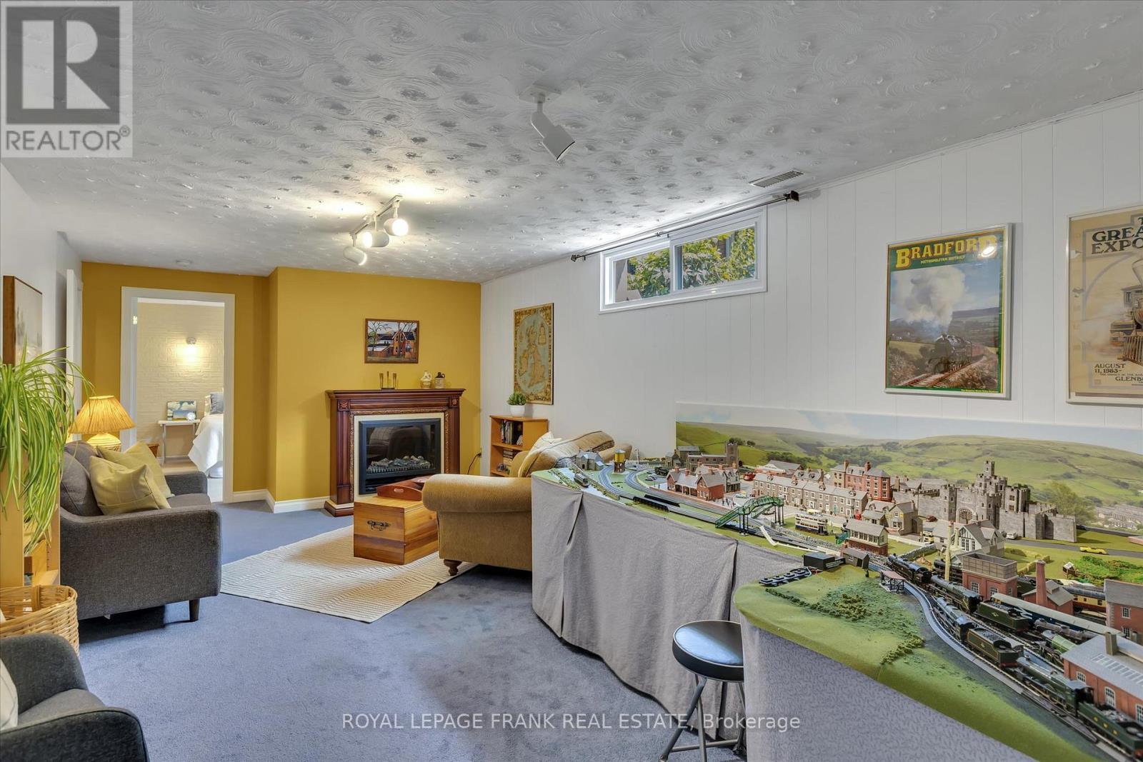 1289 Algonquin Boulevard, Peterborough North (Central), Ontario  K9H 6N1 - Photo 16 - X12329819
