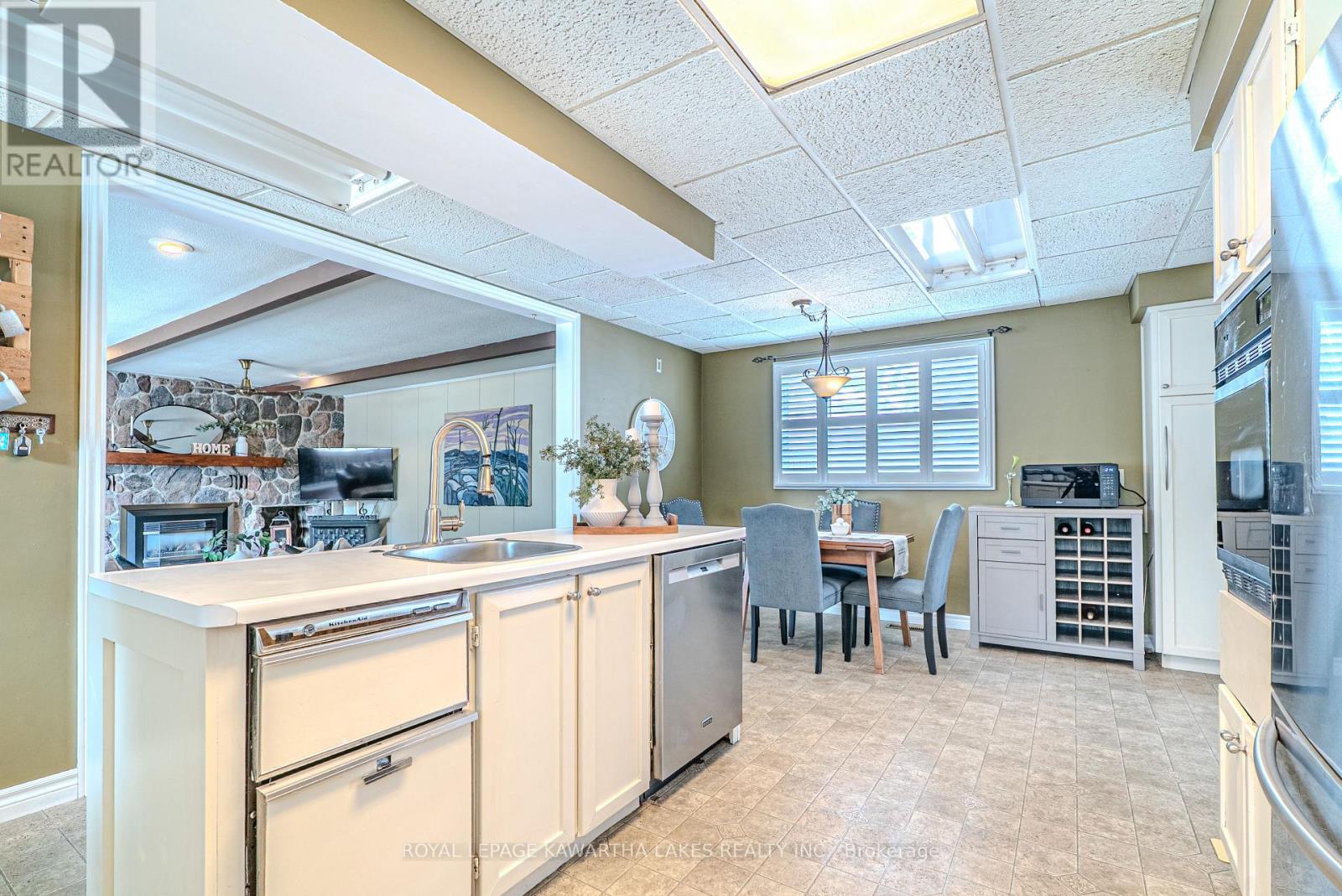 6 Roosevelt Street, Kawartha Lakes (Lindsay), Ontario  K9V 2X7 - Photo 22 - X12329863